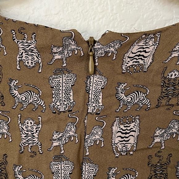 & OTHER STORIES | Khaki Olive Tiger Printed Flounce Mini Ruched Dress | Size 6 - Picture 8 of 12